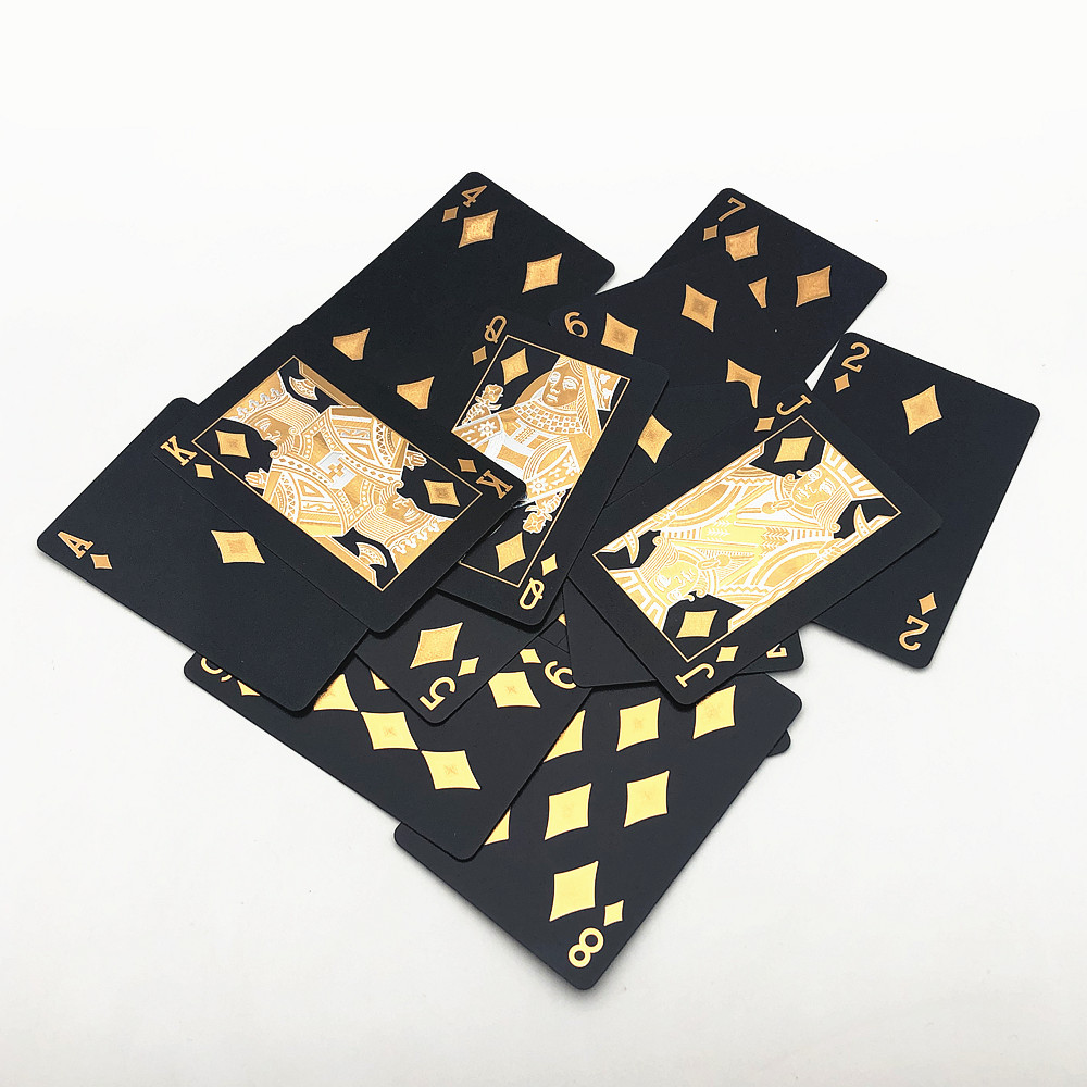 Jeu de cartes en or